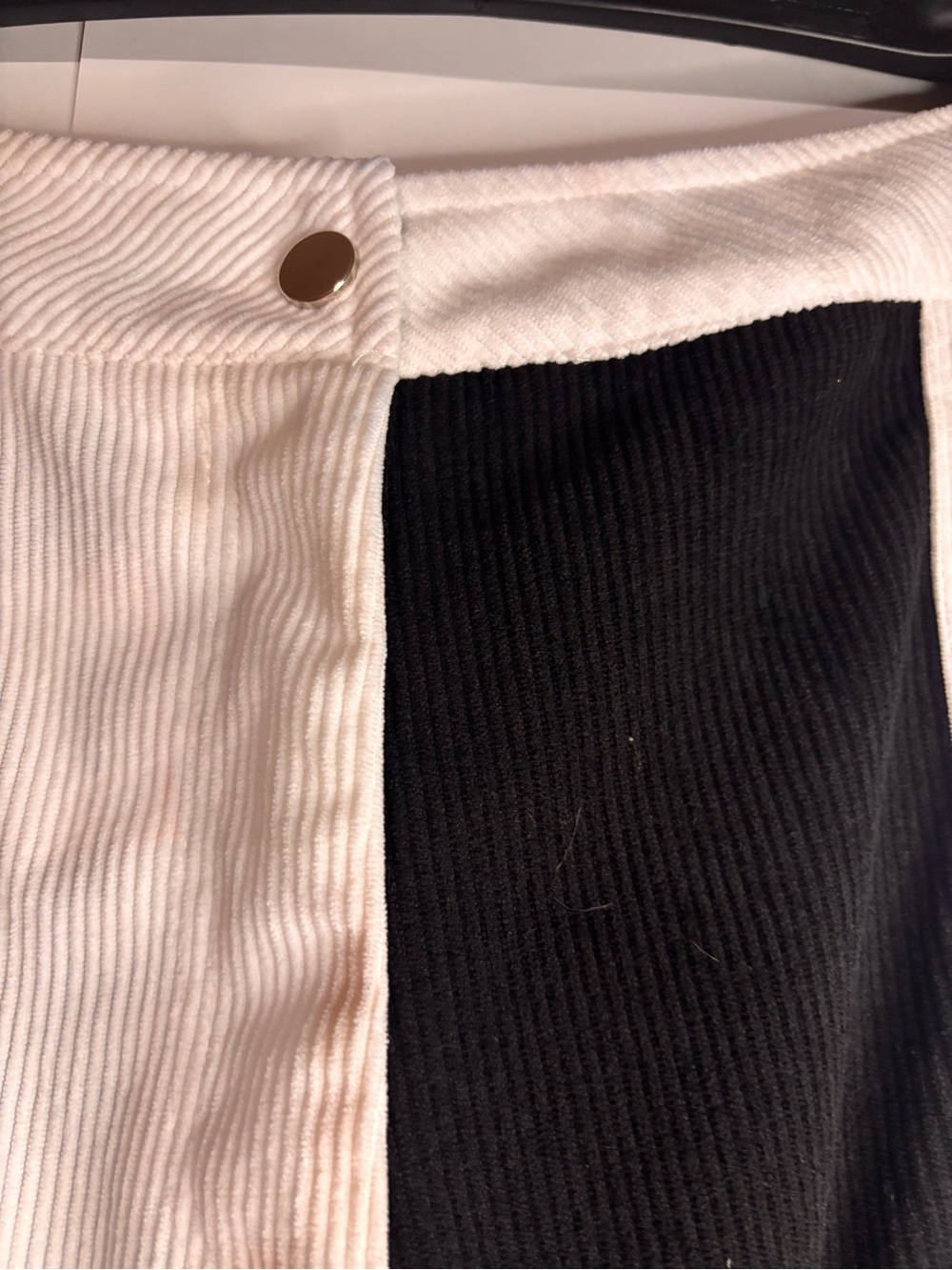 Colorblock Cargo Pants - Picture 7 of 15